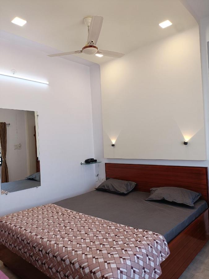 Hotel Jb Star Māndvi المظهر الخارجي الصورة