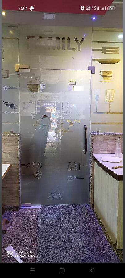 Hotel Jb Star Māndvi المظهر الخارجي الصورة
